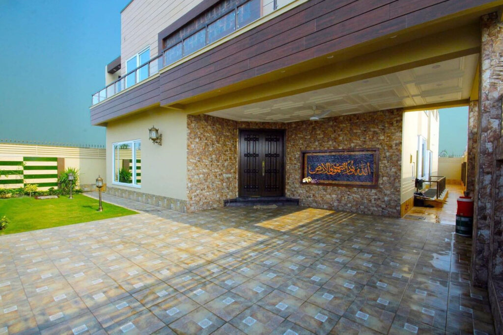 2 Kanal DHA Lahore, Phase 7,T-Block, Pakistan1