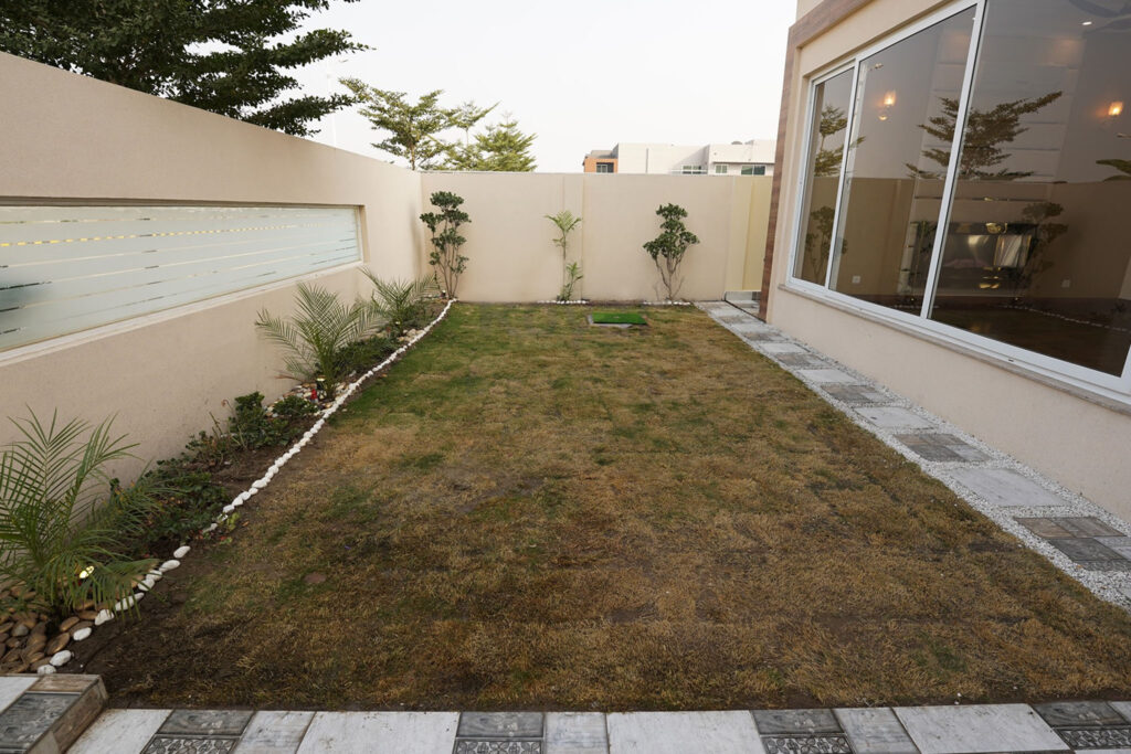 2 Kanal DHA Lahore, Phase 7,W-Block, Pakistan4